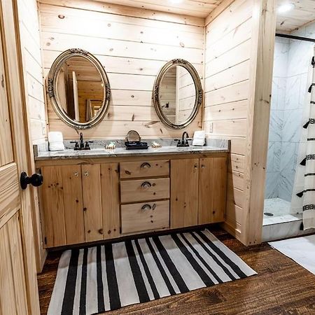 Luxe Family Cabin 8 Min To Downtown Блу Ридж Екстериор снимка