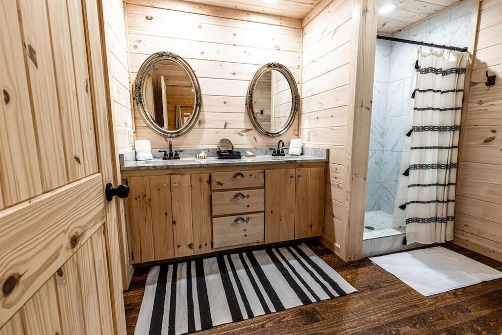 Luxe Family Cabin 8 Min To Downtown Блу Ридж Екстериор снимка